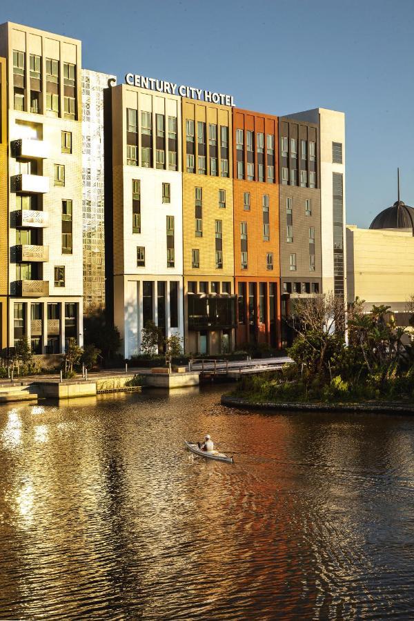 Hotel Century Bridgewater 4*